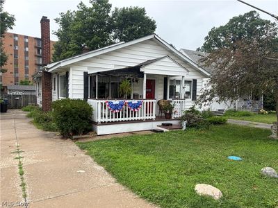 1088 Beachview Rd
