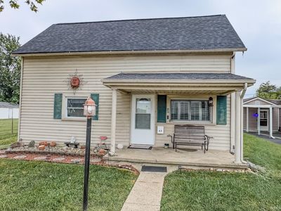 63 Daniel St