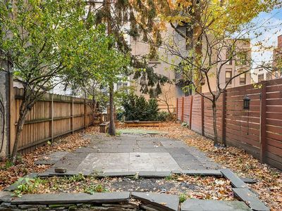 362 W 30th St
