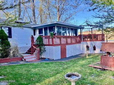 217 Village Dr W