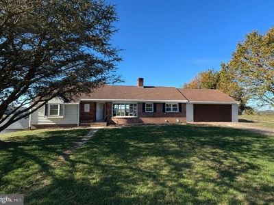 103 Hillcrest Dr