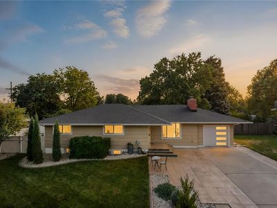 2416 Cascade Ave