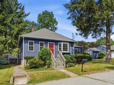 16 Brown Ave