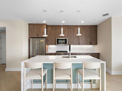 338 Newark Ave APT 602