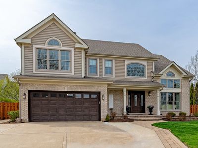 900 Christa Ct