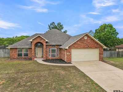 818 Greenwood Cir