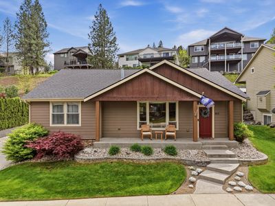 611 W Willapa Ave