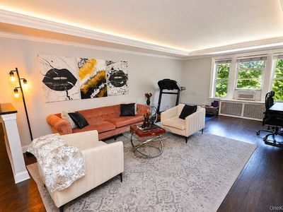 280 Bronxville Road #4O