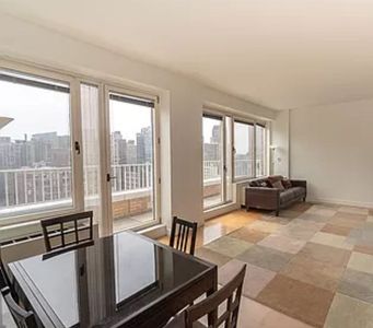 201 W 72nd St APT 20B