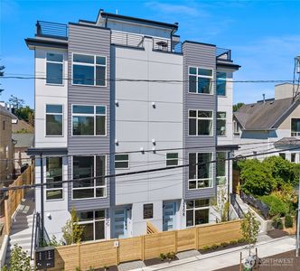 2228 A NW 60th Street