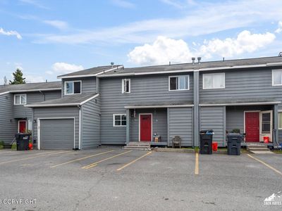 9647 Victor Rd #11C