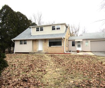 3320 West Bradley ROAD