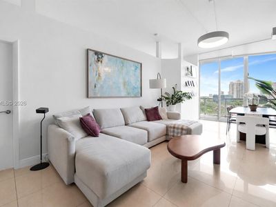 3029 NE 188th St APT 822