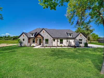 1010 Glenoaks Dr