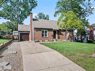 2720 W 51st St