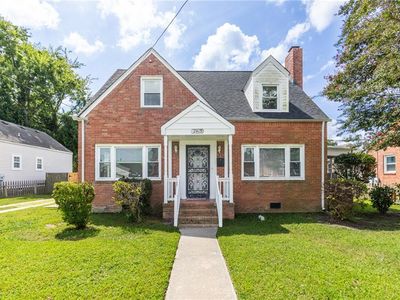 2415 Myrtle Ave