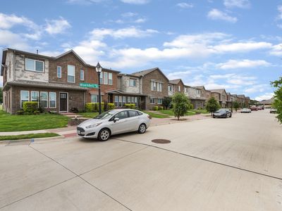 Property at 5871 Rivendell Dr, Frisco, TX