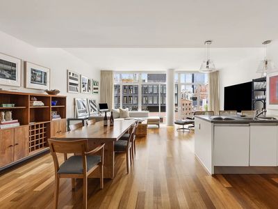 520 W 19th St APT 8A