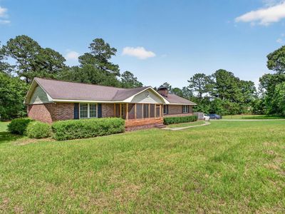 566 Howlandville Rd