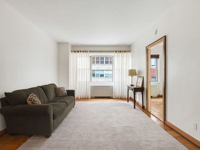 520 E 72nd St APT 10P