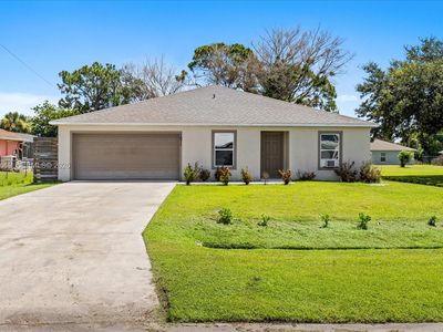 1671 SE Seashore Ln