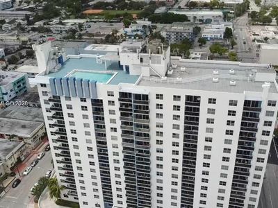 401 69th St APT 900