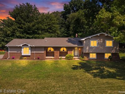 10875 Cartier Dr
