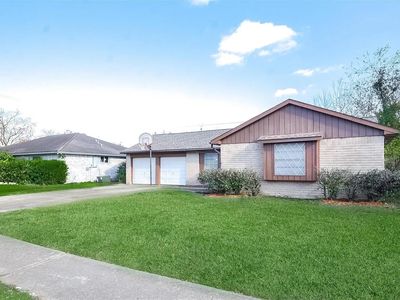 10119 Leawood Blvd