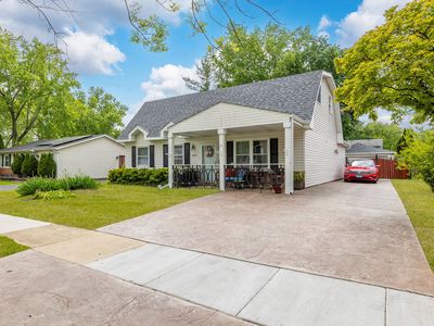 275 Plainview Dr