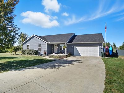 Property at 204 Ivy Creek Cv, Jamestown, OH