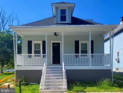 152 Lawn Park Ave