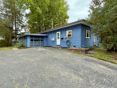 1307 River St