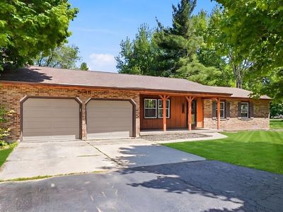 5645 S Beebe Dr
