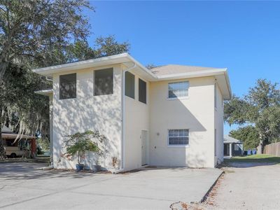 Property at 260 S Central Ave, Umatilla, FL