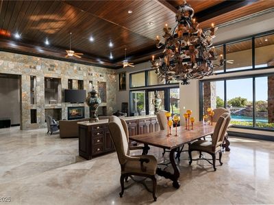 33 Promontory Ridge Dr