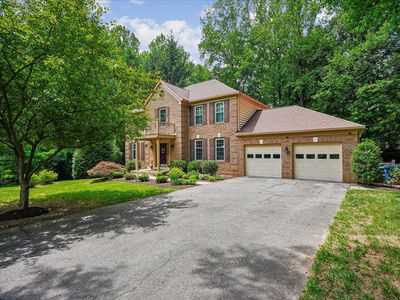 5810 Hannora Ln