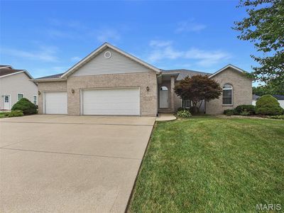 26 Woodcrest Dr