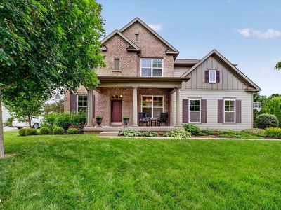 5863 Gaston Dr