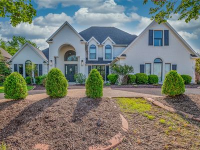 11 S Sherwood Dr