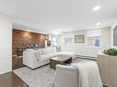 193 W Canton St APT 1