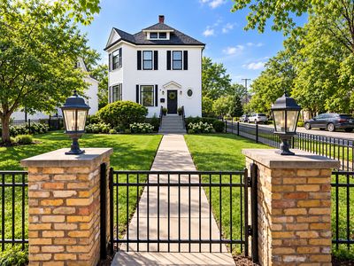 726 N Wheaton Ave