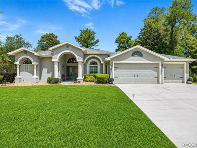 13 Matricaria Ct