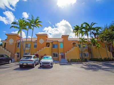 7830 NW 6th St APT 102