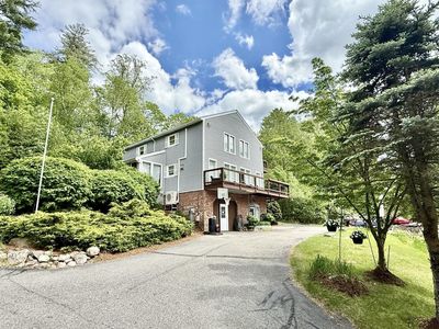 493 North Shore Road