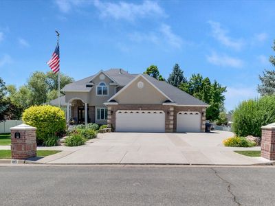 195 Fairway Dr