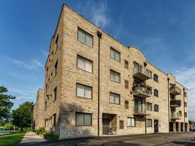 7316 40th St APT 4C