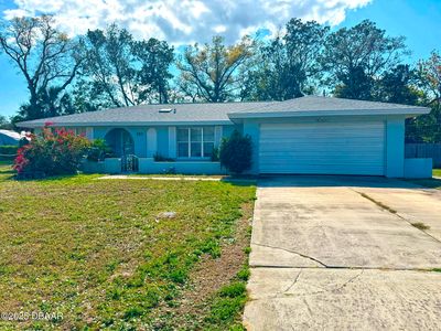 710 Lindenwood Cir E