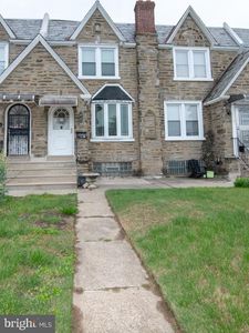 3049 Magee Ave