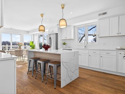 25 Cranston St Floor 2