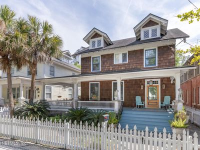 542 LANCASTER Street